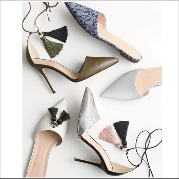 Banana Republic Metallic Black Leather Heels with Tassels - Picture 10 of 11